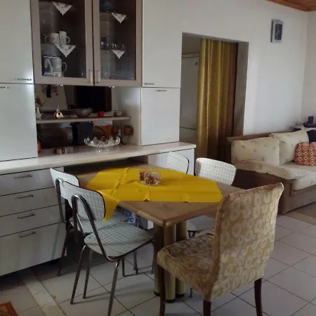 Alex House Case de vacanță